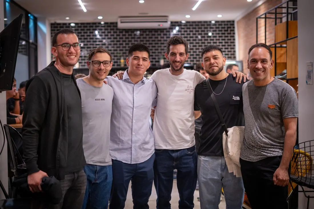 Axel con alumnos